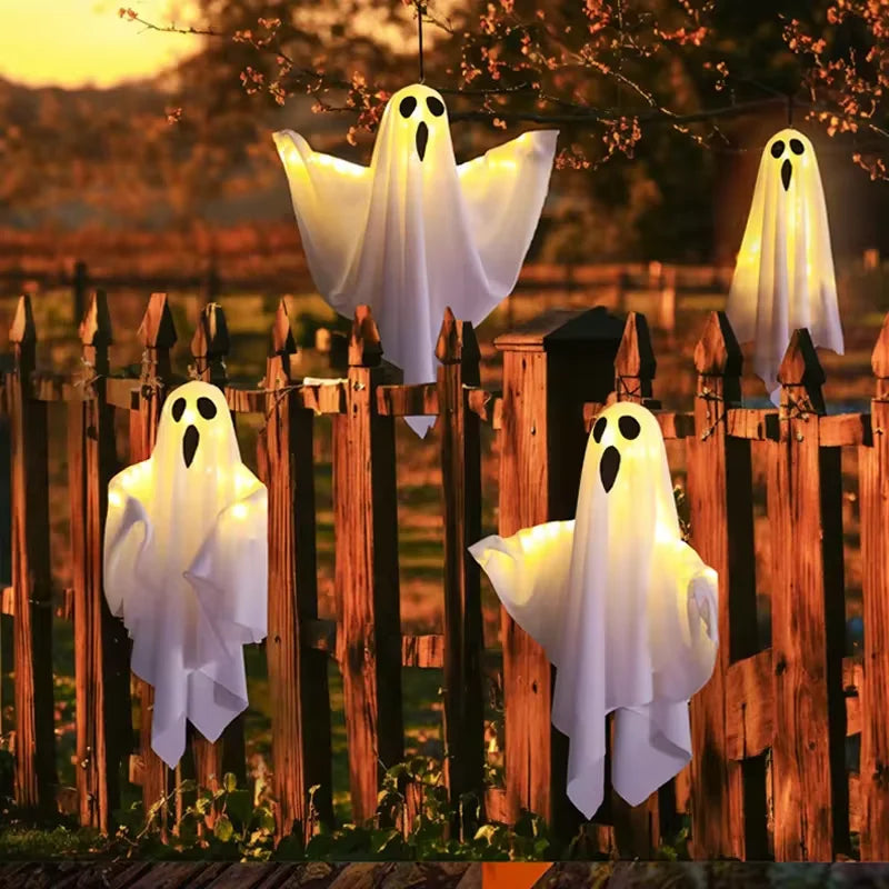 Classic Hanging Fabric Ghost – Spooky Haunted House Pendant for Halloween Decor